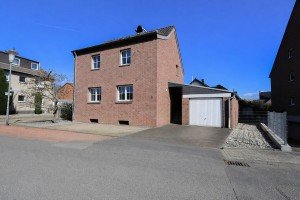 Hauptbild Modernisiertes Einfamilienhaus mit flexibler Nutzungsmöglichkeit als Zweifamilienhaus in Korschenbroich-Pesch