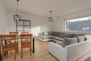 Hauptbild Geräumige 4-Zimmer Dachgeschosswohnung mit Balkonin zentraler Lage von Mönchengladbach